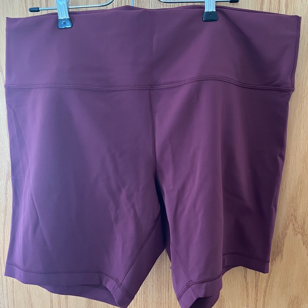 Lululemon Wunder Train High Rise Short 8” - Red Merlot (Size 20)